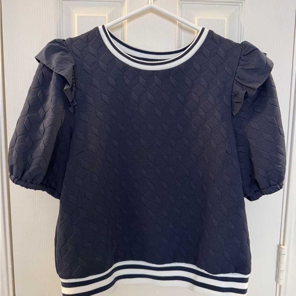 Voy Navy Textured Puff Sleeve Top